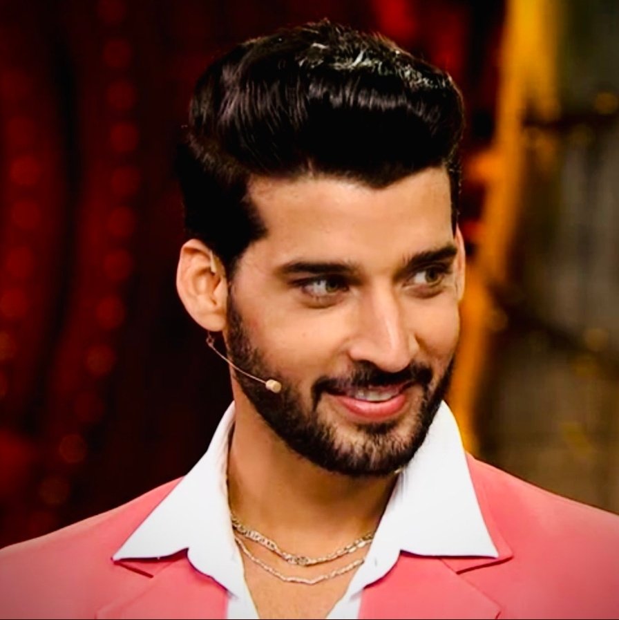 Fiery_Twtz's tweet photo. Janta kisse Support kr rai hai is Fight mei?? Kiske sath hai ap🙆‍♀️

Rt #McStan 
Like #GoutamVig 
#BiggBoss16 https://t.co/nE8a6jQvp5