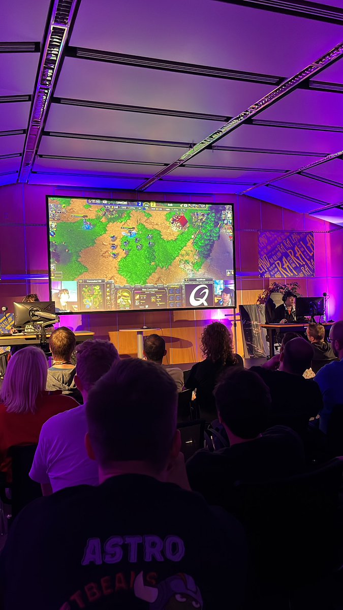 PegusDanny's tweet photo. #raraland #final #back2warcraft #wc3 https://t.co/NdgqSxX48x