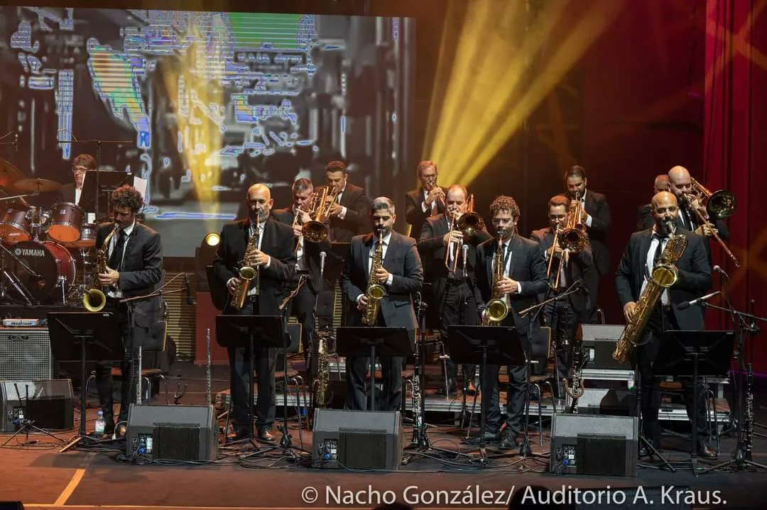 GranCanariaBigB's tweet photo. Imágenes de lo que fue una noche para la historia musical y cultural de Canarias. Gracias a los que nos han acompañado en este precioso viaje. #grancanariabigbandat25 https://t.co/DS90bzxwpS