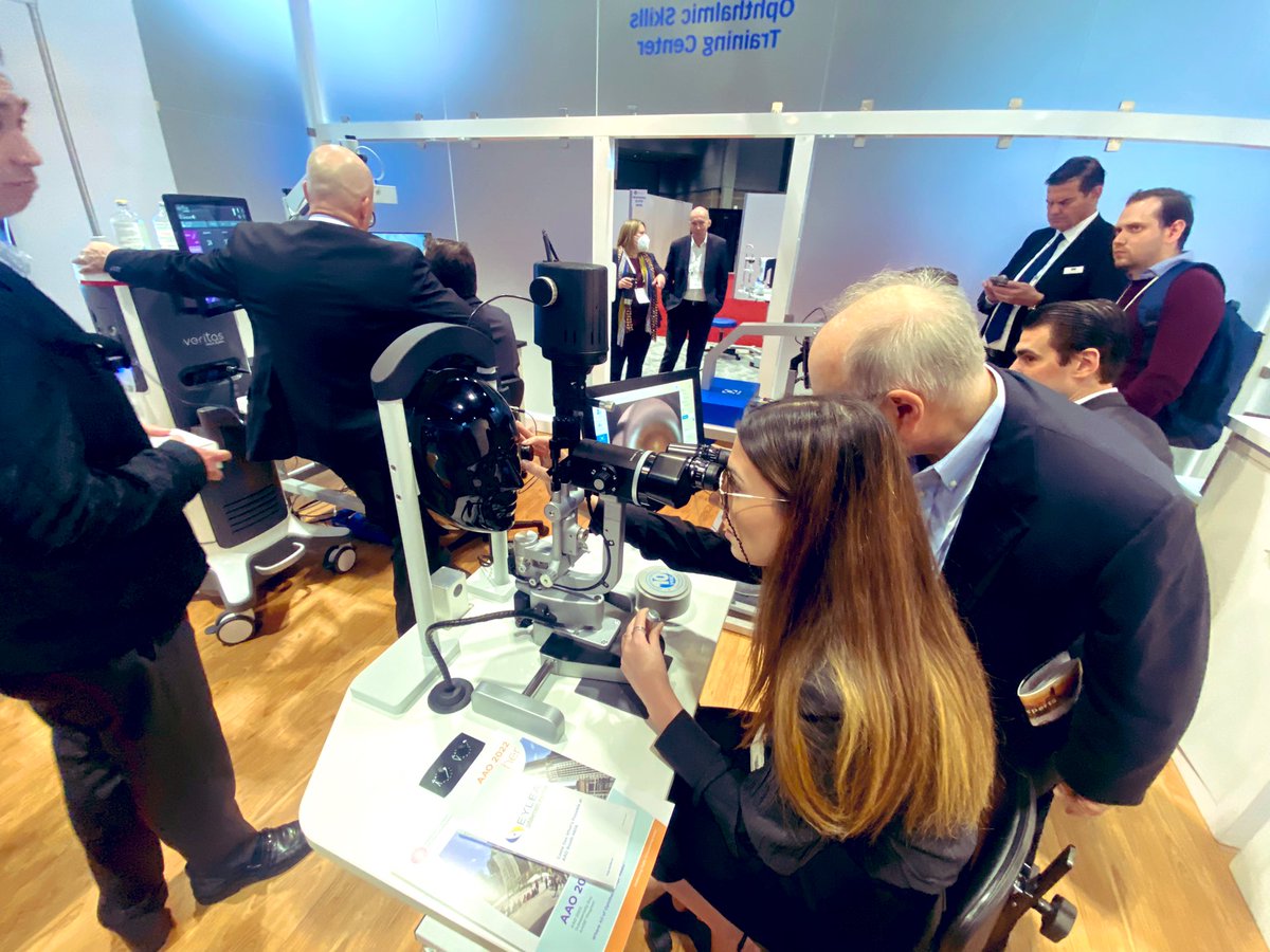 DavinaMalek's tweet photo. First Academy. Virtual reality combined with ophthalmology - performed my first funduscopy using the #Eyesi Slit Lamp @HS_Simulation #AAO #Ophthalmology https://t.co/xWe8q4QIQq