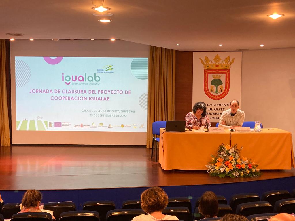GDR_GUADIX's tweet photo. El GDR de Guadix y la Federación Sulayr participan en la Jornada Final del proyecto #IGUALAB presentando su proyecto de «podcast» y ficciones sonoras.

Lee la información completa en nuestra página web: https://t.co/XqW2PwvHrG https://t.co/Xg0taTmGH7