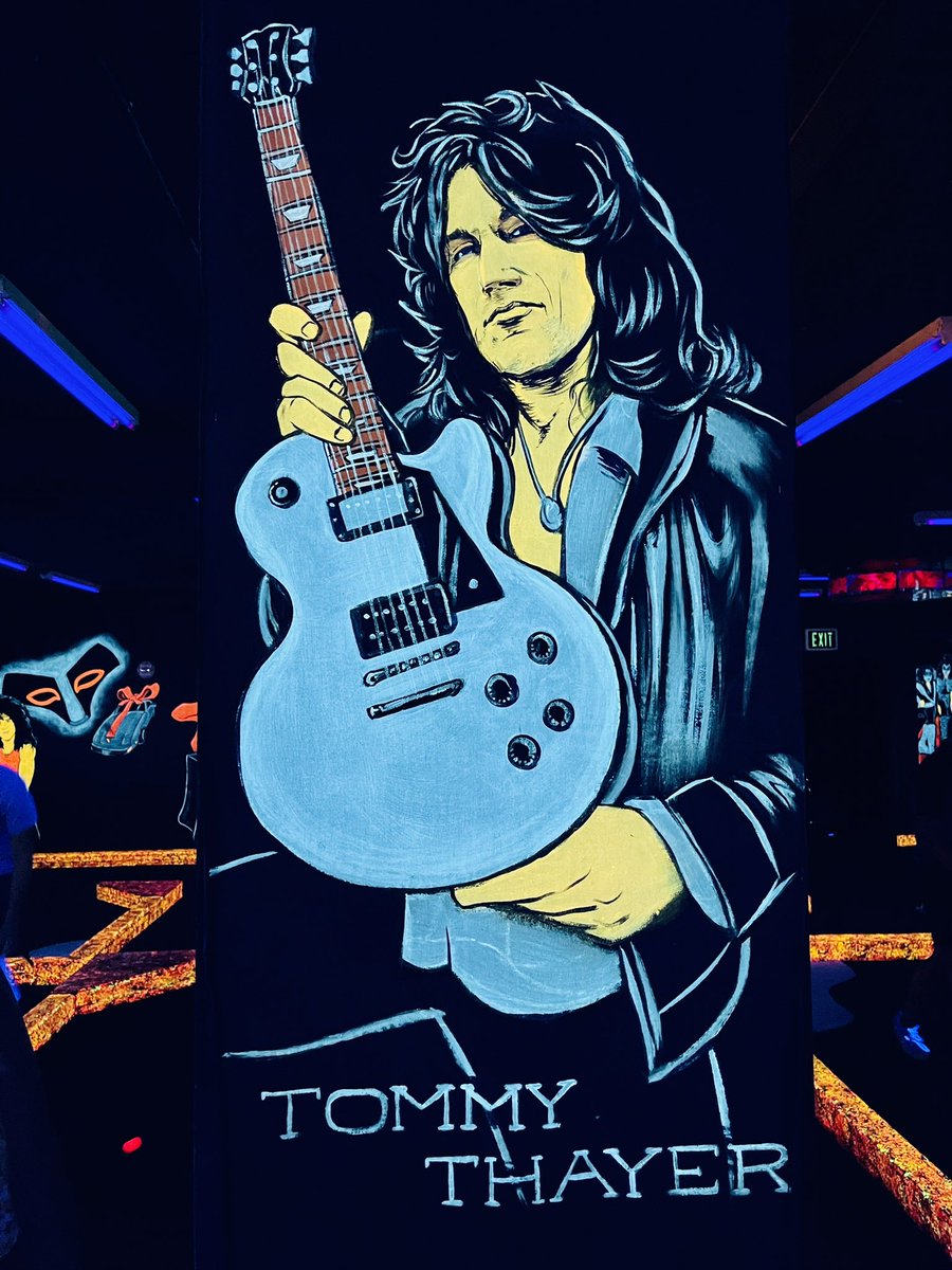 MKoback81's tweet photo. Stoped at #KISSminigolf yesterday while visiting @Vegas . Nice painting of @tommy_thayer @KISSOnline @RioVegas The personal collection of  @genesimmons #KISSKollection was awesome! https://t.co/DrkSw5kaEB
