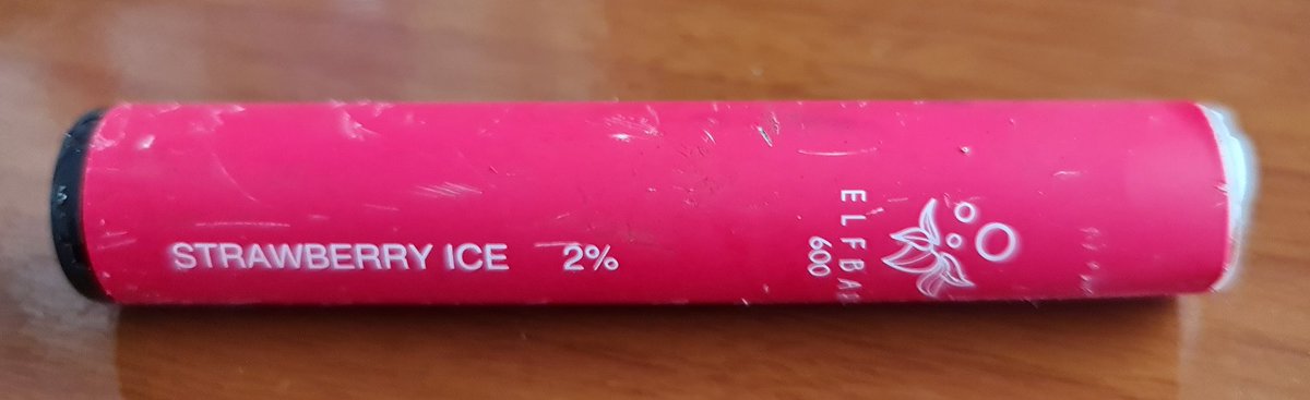 mikered's tweet photo. They are discarded everywhere, found this one roadside on my bike, dismantled and gained a 550 mAh battery - yes rechargeable https://t.co/sfwtcA3FNq