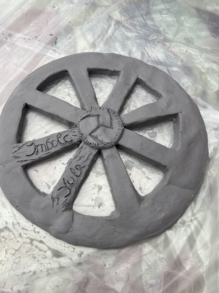 ShippingOrange's tweet photo. It is still far from finished, but if I look and see how I started, and how it looks now, I am already happy❤️. #wicca #sabats #yearwheel #DIY #Clay #witchcraft https://t.co/dQg9ySN9Uh