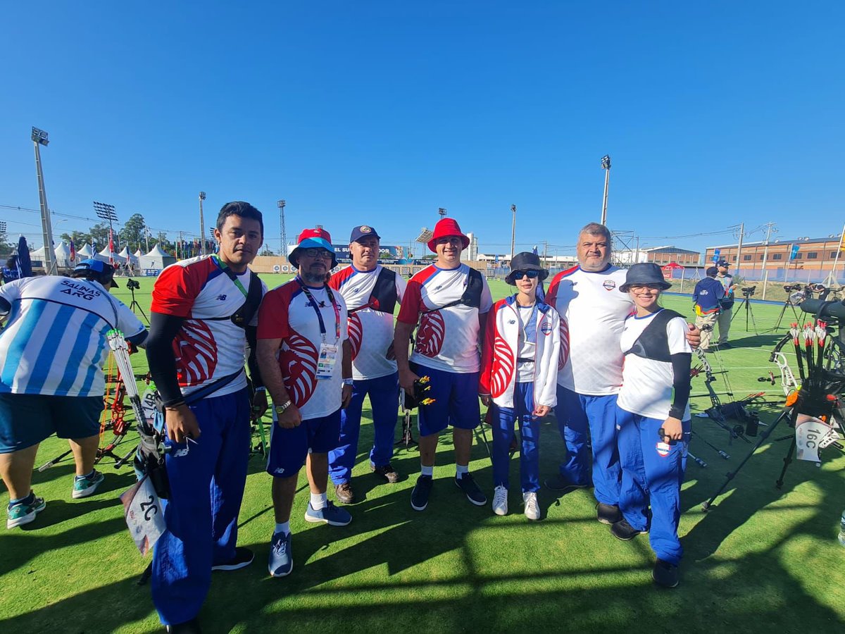 vic_sanchezch's tweet photo. Felicito a José Centurión, chofer de la línea 30 y competidor de #ASU2022 en Tiro con Arco, quien pasó la ronda clasificatoria y compite de vuelta mañana 👏🏻 https://t.co/Acj5g35xaX