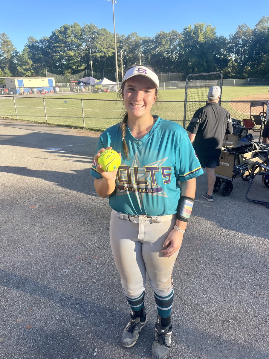 08Bolts2026's tweet photo. First softball weekend is in the books. @MollyW2027 hit .875 and @ArdenBreedlove .714. They were on 🔥 Zero earned runs from our pitching staff and 💣💣💣💣💣bombs. #BoltsBoom https://t.co/nZ9Eq4uIAG