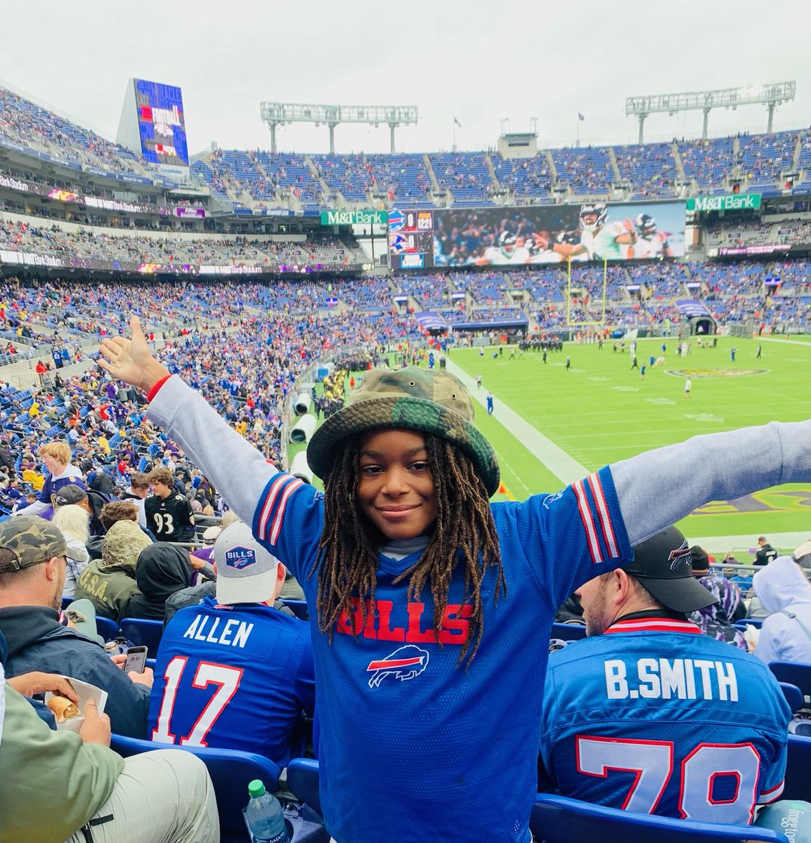 RansomMiller's tweet photo. #BillsMafia #andfootball https://t.co/i5cwQvFKCF