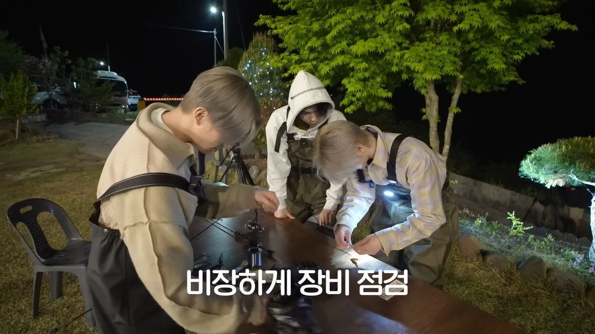 btsjinkookbts's tweet photo. Our passionate fishermen, also known as the Ssogariz!!! #HEESEUNG #JAKE #SUNGHOON #NI_KI #FISHERZ #ENHYPEN #엔하이픈 #SOSOFUN ENHYPEN (엔하이픈) 'SO SO FUN' EP.6 https://t.co/nC5IPfVdx9
