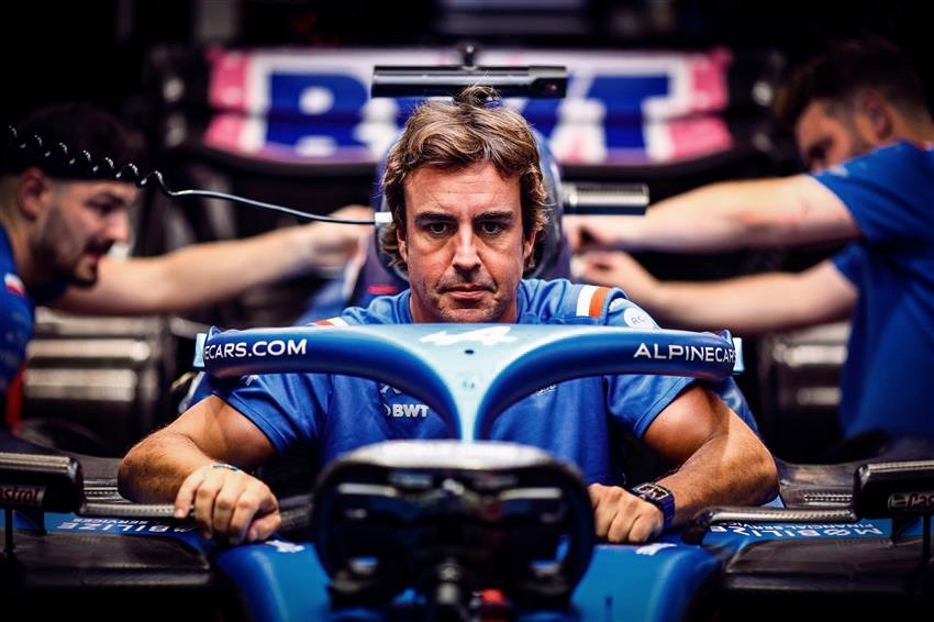 alomgc14's tweet photo. En la historia:

772 pilotos han disputado al menos una carrera de F1.

76 han tenido el talento de llegar a 100

20 han superado las 200.

10 han sobrevivido a las 250.

6 han llegado a 300.

2 habían alcanzado las 349.

Y a partir de hoy, sólo 1 tiene 350.

Fernando Alonso Díaz https://t.co/YHZYE5MMGD