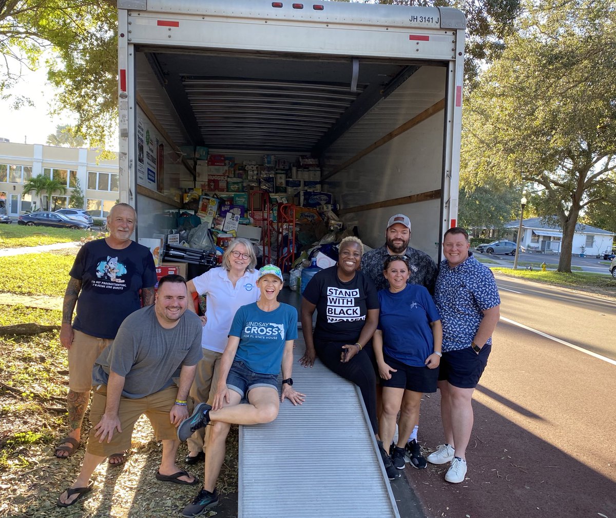 LindsayCrossFL's tweet photo. Thanks for all that donated generously to support victims of Hurricane Ian. This truck is loaded up and on its way south. A special thanks to my neighbor for dropping off items at my house. 🙏🏼
#hurricaneian https://t.co/N3GAacrQW0