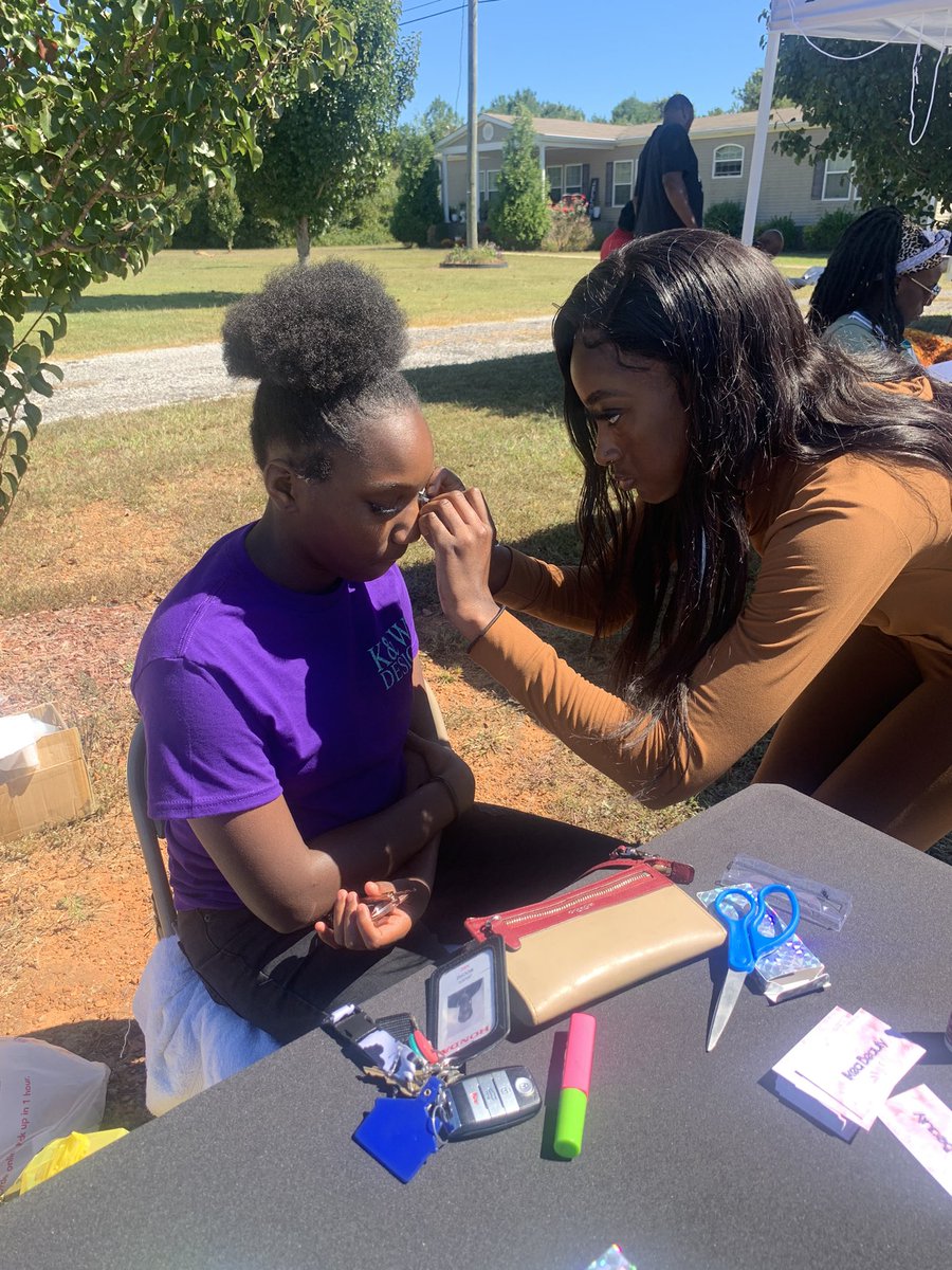 Jay_Hendrix_'s tweet photo. Yesterday Was My Very First Pop Up Shop For My Business, Ikea Beauty ๐ซถ๐พ Be Sure To Shop With Me For Your Lashes & Book Me As Your MUA ๐ #lashplug #alabamamakeupartist #blackbusinessowner https://t.co/48NXkBXxL5
