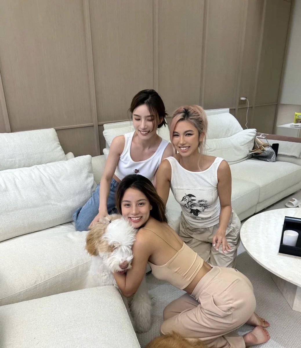 The first wave of the new home, beautiful girl photos