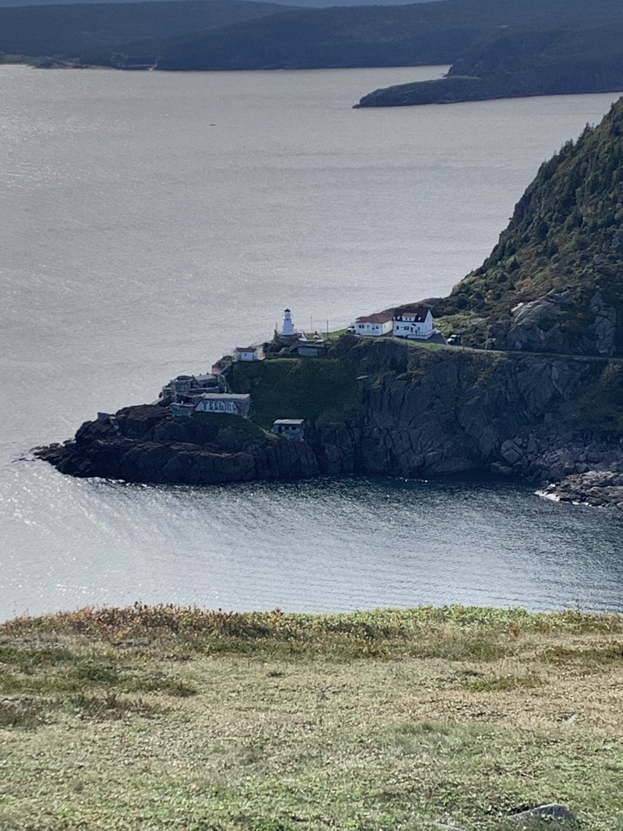doc4brains's tweet photo. Wonderful hike this morning #signalhill and #Northhead . #Newfoundland Appreciate βthoseβ red chairs π. I have missed you St.Johnβs https://t.co/5txUkNoToq