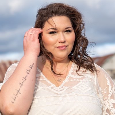 theandreagal's tweet photo. #NewProfilePic https://t.co/yTpzfTDH9K