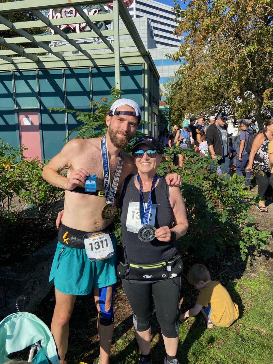 acadey80's tweet image. #BostonQualified on the #PortlandMarathon! Managed to pull off 3:02:55 at a 6:58/mile pace. My mom also crushed her half! #BQ