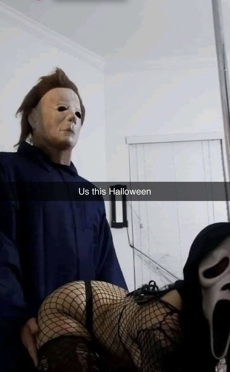 RayLynnRobertss's tweet photo. Tryna be like this this Halloween 🤔 Halloween themed content???? I think so!! https://t.co/LGFRzmbslY https://t.co/Z5DlyXdr2x