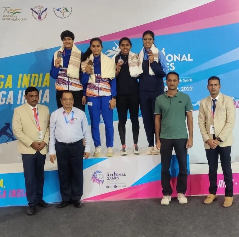 SAI_Patiala's tweet photo. #Fencing 🤺Update 🚨
Day 3 - Result 
 #SAI Patiala NCOE Athletes in on going 36th National Games at Gandhi Nagar,Gujarat .
Event- Epee Women's Individual🤺🤺🤺
🛑 #Taniksha Khatri won 🥇medal 
🛑#Ena Arora  won 🥉medal . https://t.co/HQSsQk0EKf