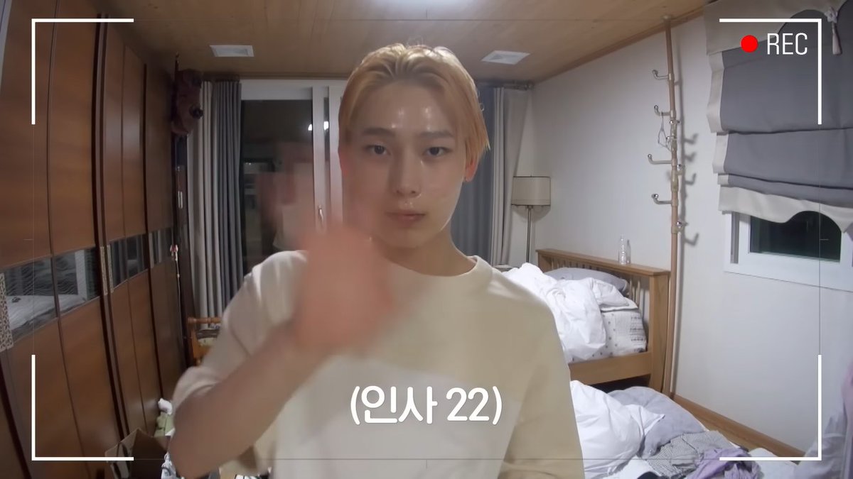 btsjinkookbts's tweet photo. Just our pocketz playing with the camera and acting like twins again!!! They will always be the cutest duo for me!!! #SUNOO #JUNGWON #SUNWON #ENHYPEN #엔하이픈 #SOSOFUN ENHYPEN (엔하이픈) 'SO SO FUN' EP.6 https://t.co/9vM84L9BbI