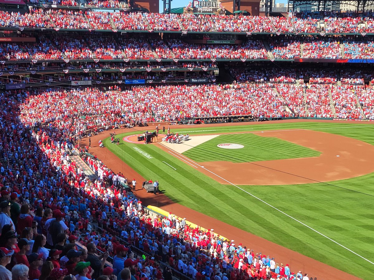 wporterghs's tweet photo. Great day for a ballgame and honoring #4 and #5 https://t.co/dQhIfMA3C9