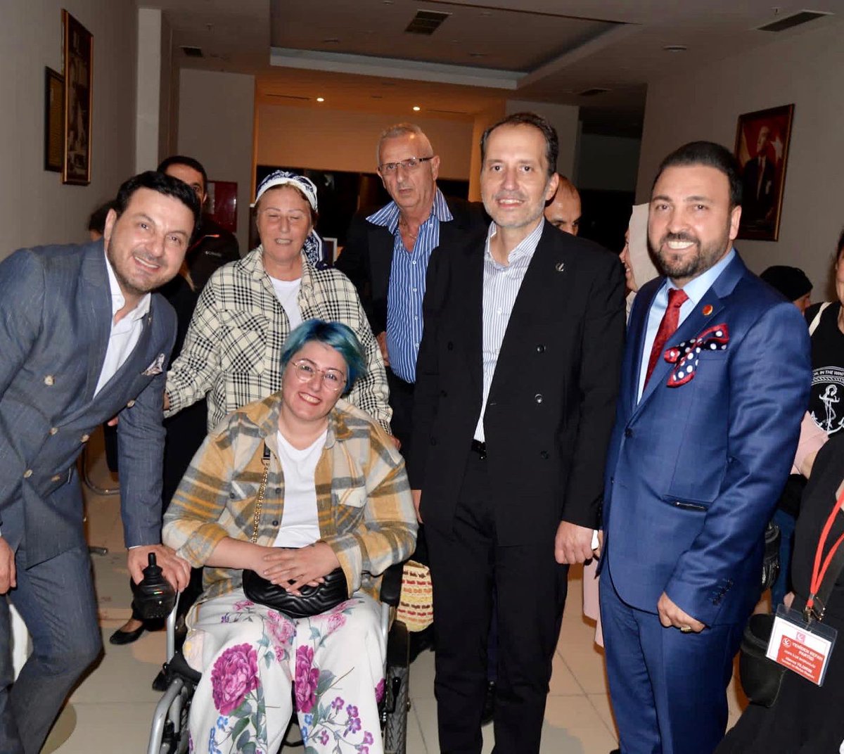 rprefahpartisi's tweet photo. Söz veriyoruz; milletimizin yüzünü güldüreceğiz! https://t.co/dtdLwz44m7