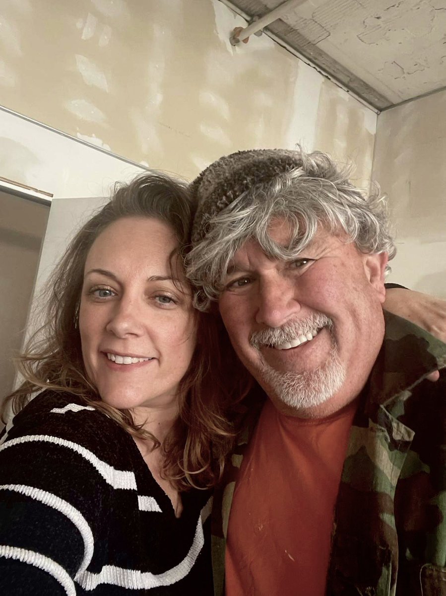 ddoylejr54's tweet photo. Fun day on the set of “A Disposal Hit”. #actor #itsalivefilms #setlife #indiefilms #lovinglife #funfunfun https://t.co/TEarLZ07ka