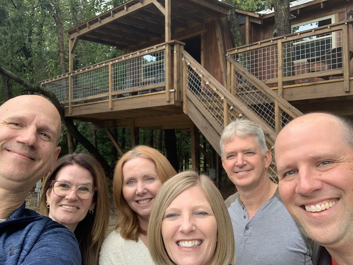 murilloSES's tweet photo. A great weekend with good friends who humored me with my crazy plans.  Oktoberfest fun, a treehouse, and a paranormal investigation where we got to hold the EMF readers!!  Many laughs and great memories I will cherish. https://t.co/GdFa6Ivsv1