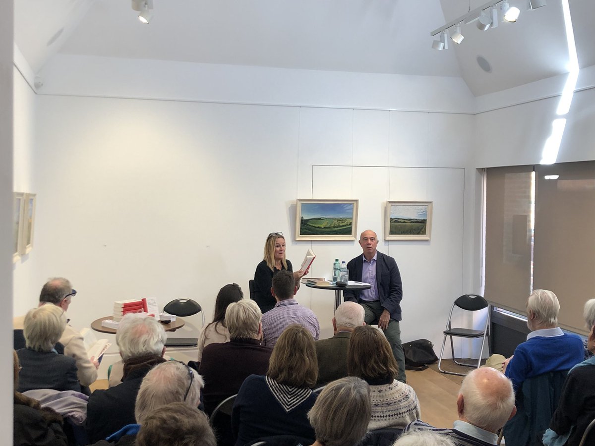 taylorhannah77's tweet photo. This afternoon’s discussion about blurbs by @castlesandcake at @whitehorsebooks was so interesting from a Sales POV - great to hear more about what goes on at the front end of the process! @MarlbLitFest #MLF22 #BlurbYourEnthusiasm https://t.co/VLIXnpBE8w