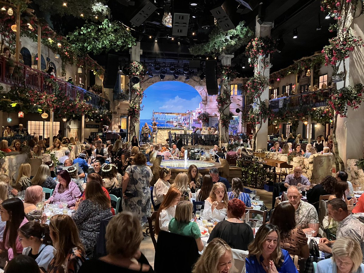 Just had a fabulous time <a href="/mammamiapartyuk/">Mamma Mia! The Party (London)</a> watching the amazing <a href="/kathryntindall/">Kathryn Tindall</a> from #Cheshire. Hear our chat soon on <a href="/BBCRadioStoke/">BBC Stoke & Staffordshire</a>. So glad we’ve been able to make it to see the show.  🎭😊