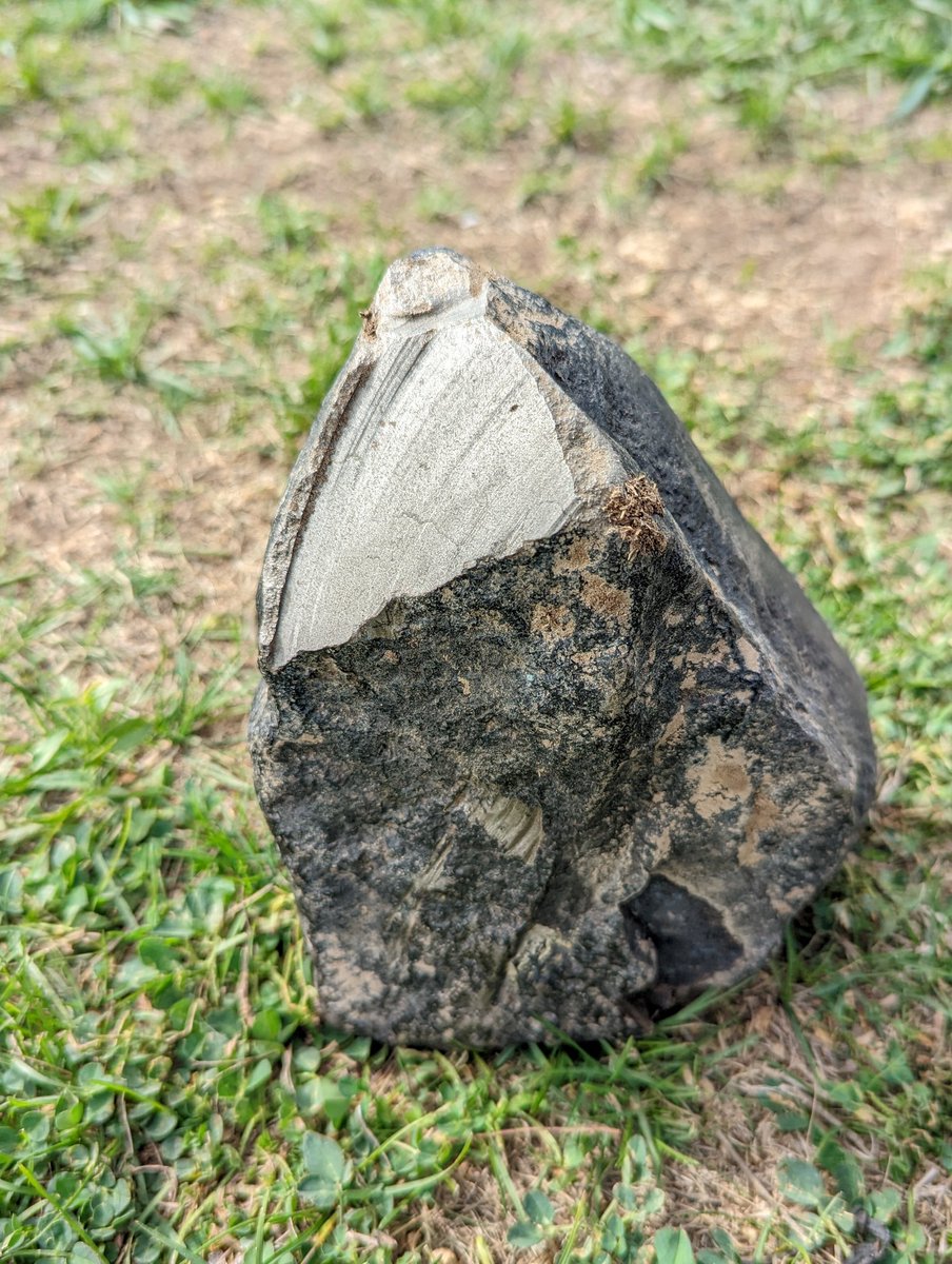 ProdigyNoScope's tweet image. So have had this for years and always been curious anyone know a lot about #space ? could this possibly be a  #meteorite it is almost 30 pounds and barley magnetic