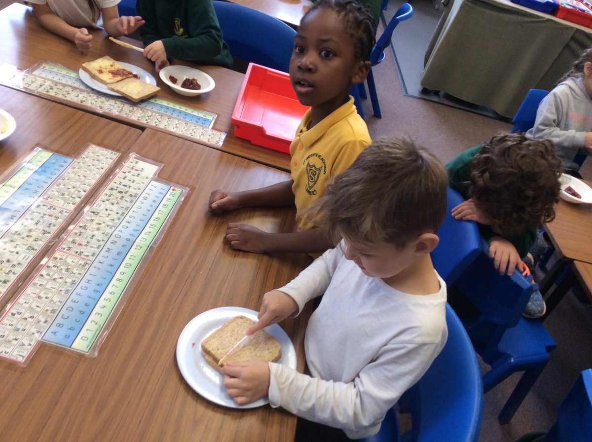 Y2_Vinnies's tweet photo. Jam sandwich making https://t.co/q9YuVdknm5