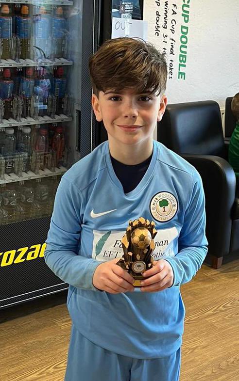 WooltonFortuna's tweet photo. Great team performance today from the boys. Passing, staying in shape and work rate was second to none @WooltonJuniorFC MOM was this little guy. Worked his socks off and played with his head up and looked to pass forward at every opportunity https://t.co/9D9jJXbQsR