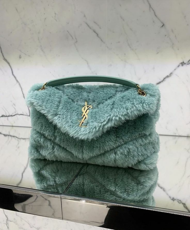 Outfit_Luxy's tweet photo. Fluffy ysl bag https://t.co/t0CpCy9HaF