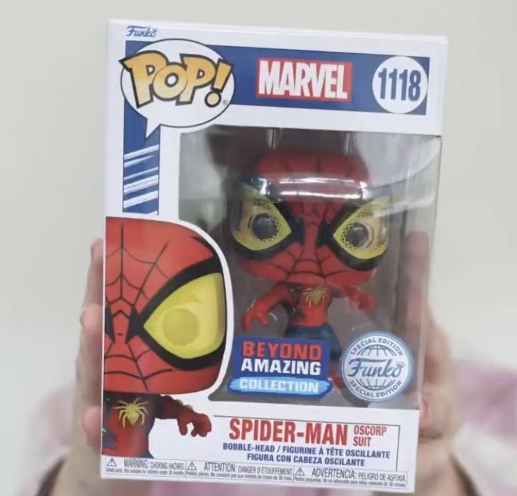 RT @funkomarvelnews: In person look at Target exclusive Spider-Man Oscorp Suit! 

#Spiderman https://t.co/kKFncqlqUQ