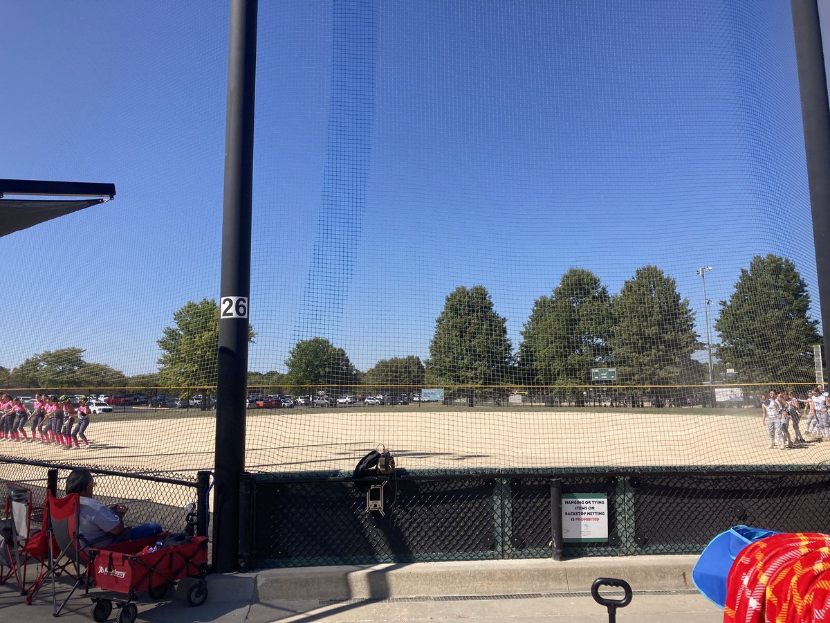 wheelermama32's tweet photo. Love the pre-game fun from both teams! ❤️🥎❤️

@PGMidwest 
#MonsterBashFP22 
#SynergyStack12B
@StnergyStack12B https://t.co/clts7onLCf