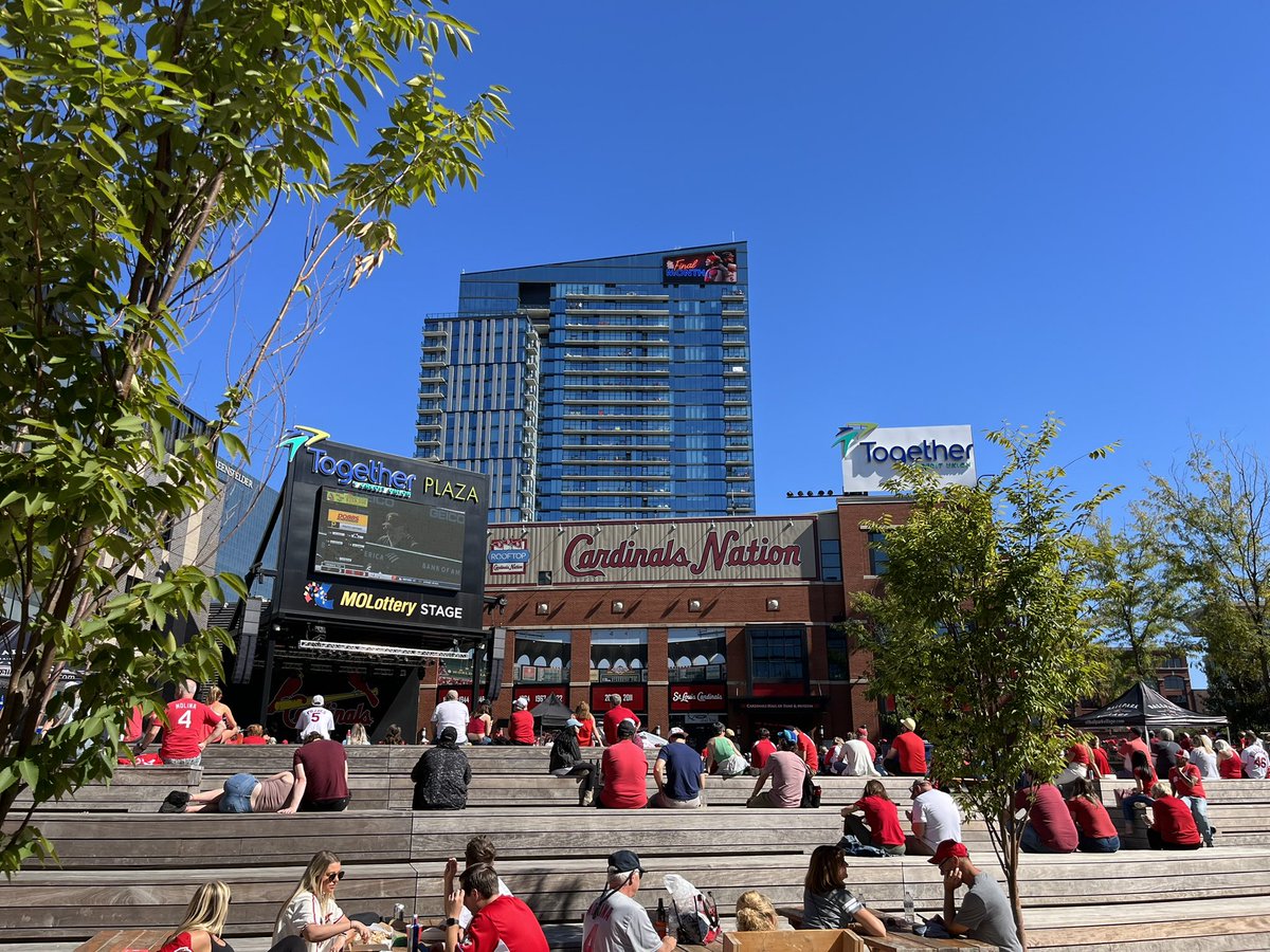 Last game of the season. Awesome tribute to Albert and Yadi. Always Cardinal fan! Our organization is top notch and classy. That makes whatever happens on the field magic, no matter what the scoreboard says. <a href="/Cardinals/">St. Louis Cardinals</a>