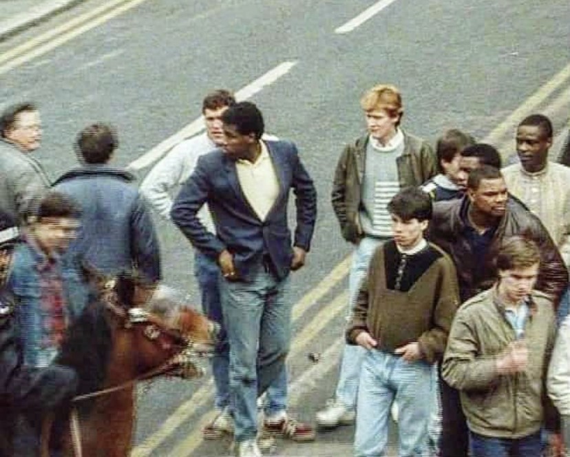 Cass_Pennant's tweet image. FANCY A SIGNED COPY OF BOTH BOOKS?
I have a signed copies up for grabs! All you need to do to be in with a chance of winning it is... 1. Make sure you're following me 2. RT this tweet. 3. Like this tweet. A lucky winner will be randomly selected on Monday night. Good luck!