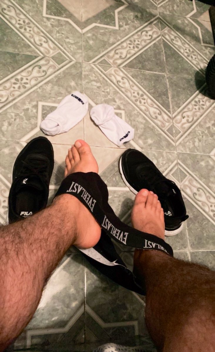 Feet Maniac tweet media