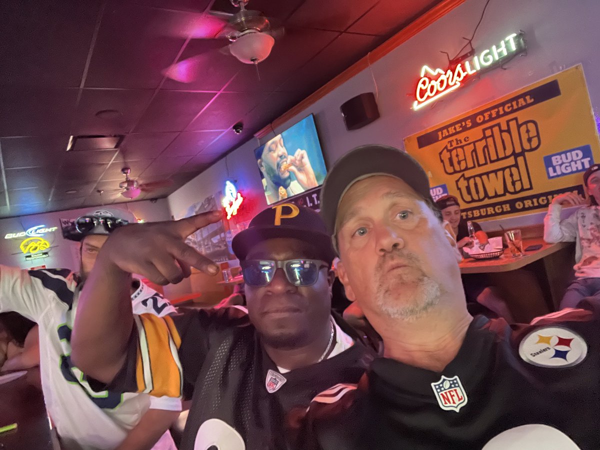 Uncle_JimmyD's tweet photo. #herewego #uncleuncle https://t.co/2Nj5hr2qG7