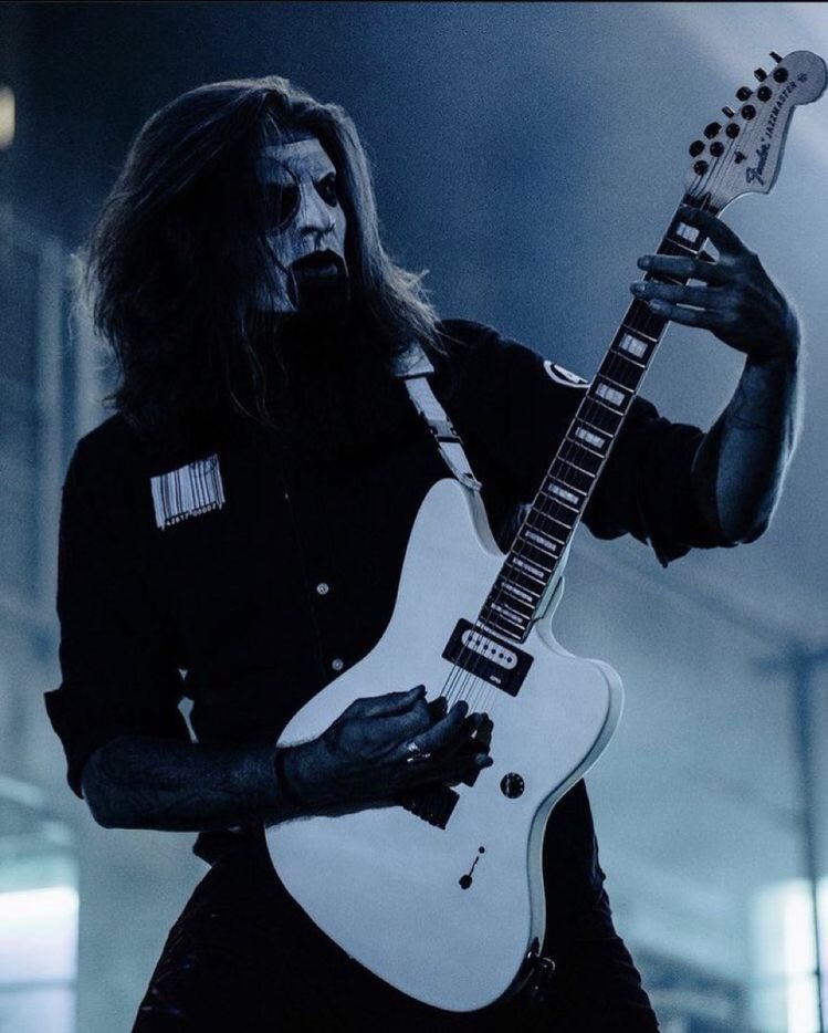 OMG HAPPY BIRTHDAY TO JAMES ROOT MY OG GREASY BELOVED HUSBAND MAN      