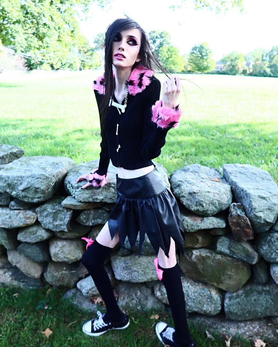 Eugenia Cooney on Twitter: "💖🎀"