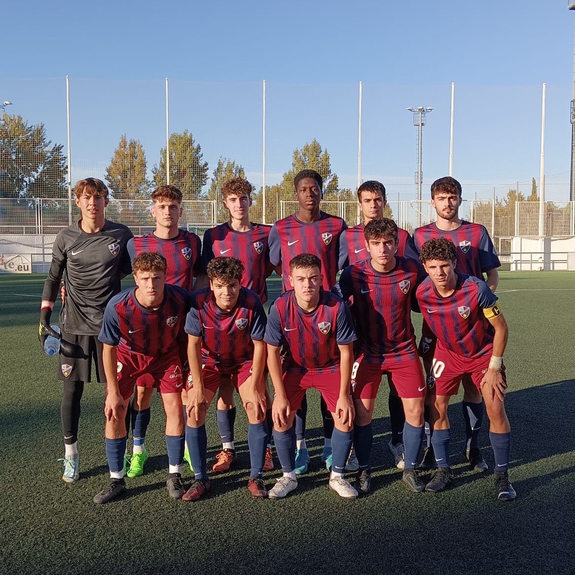 FundAlcoraz's tweet photo. 👏🏻 ¡Victoria importante en casa de un recién descendido de la División de Honor!

Los azulgranas se adelantaron de penalti a la media hora, pero tuvieron que deshacer las tablas en el 89’.

✅ #LigaNacional
@UDMontecarlo 1️⃣-2️⃣ SDH Juvenil B
⚽️ Fontán y Lucena.

#CanteraSDH 🔵🔴 https://t.co/4P0MeRyQXQ