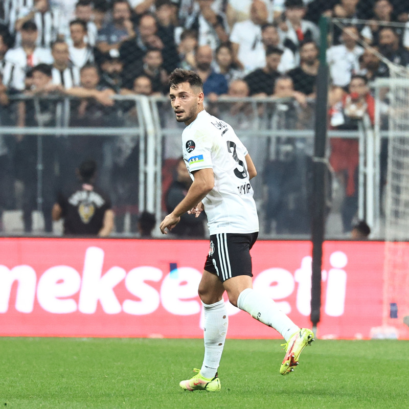 Besiktas's tweet photo. Tayyip Talha Sanuç: “Kazanmayı çok istedik”

#BJKvFB