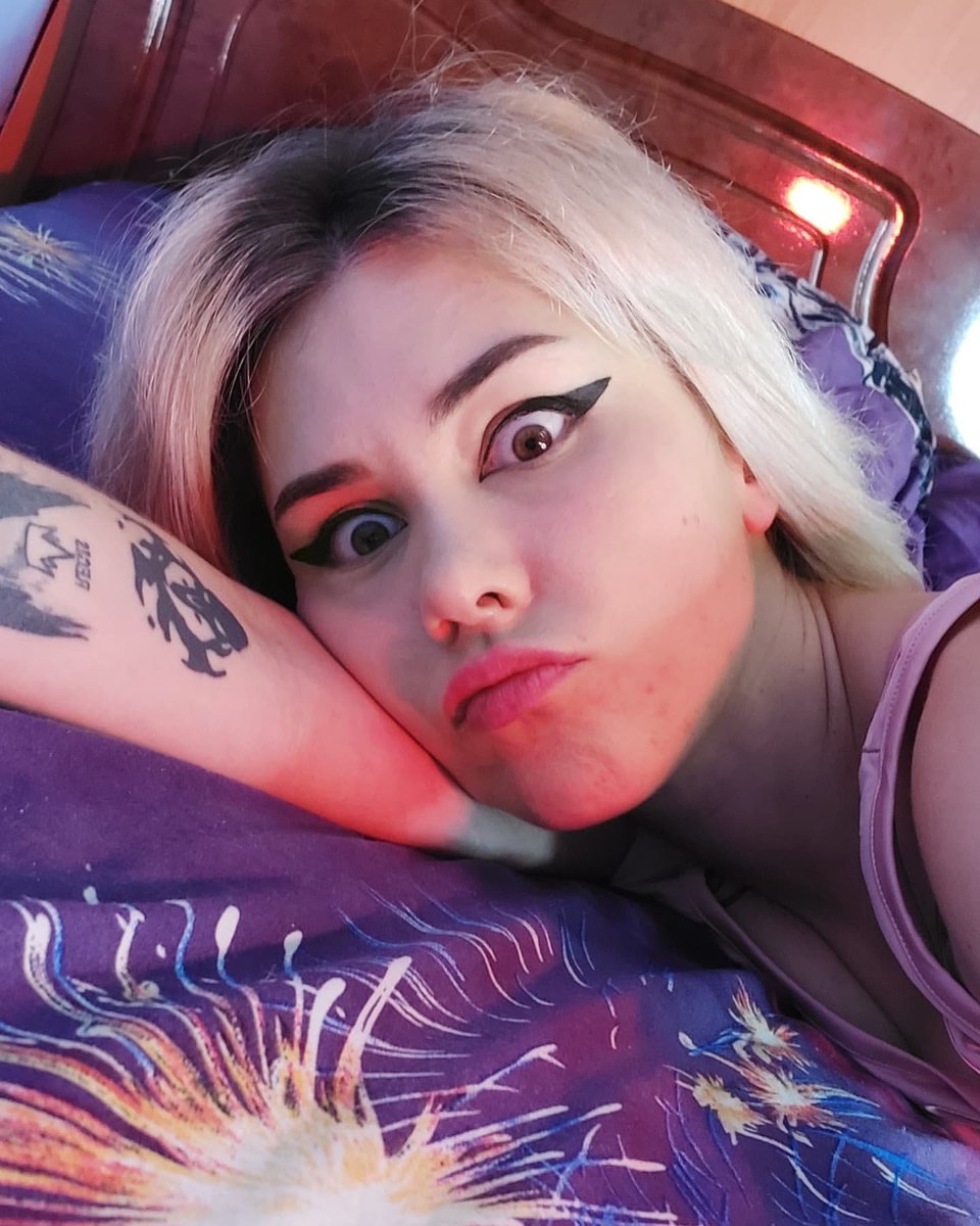 HettaQueen's tweet image. badoofun.page.link/livepartner

om du vill veta mer om mig sök mitt namn claraollsend28

#onlyfans