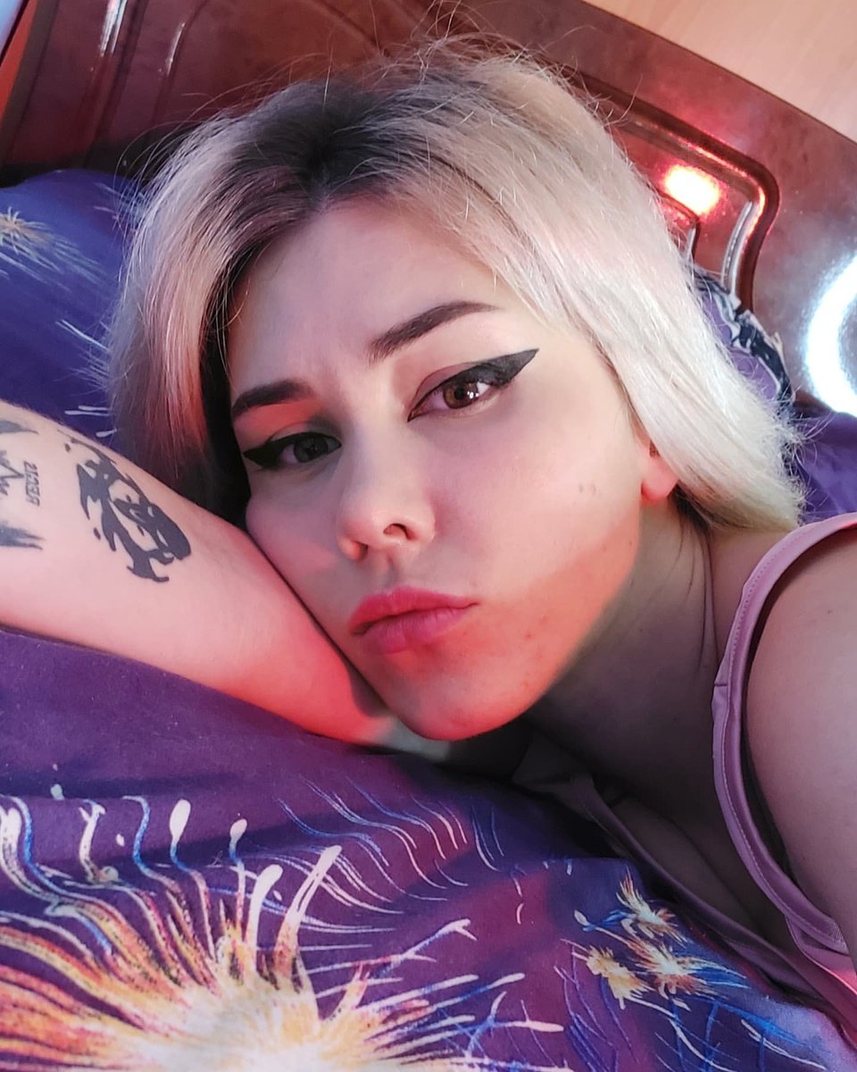 HettaQueen's tweet image. badoofun.page.link/livepartner

om du vill veta mer om mig sök mitt namn claraollsend28

#onlyfans