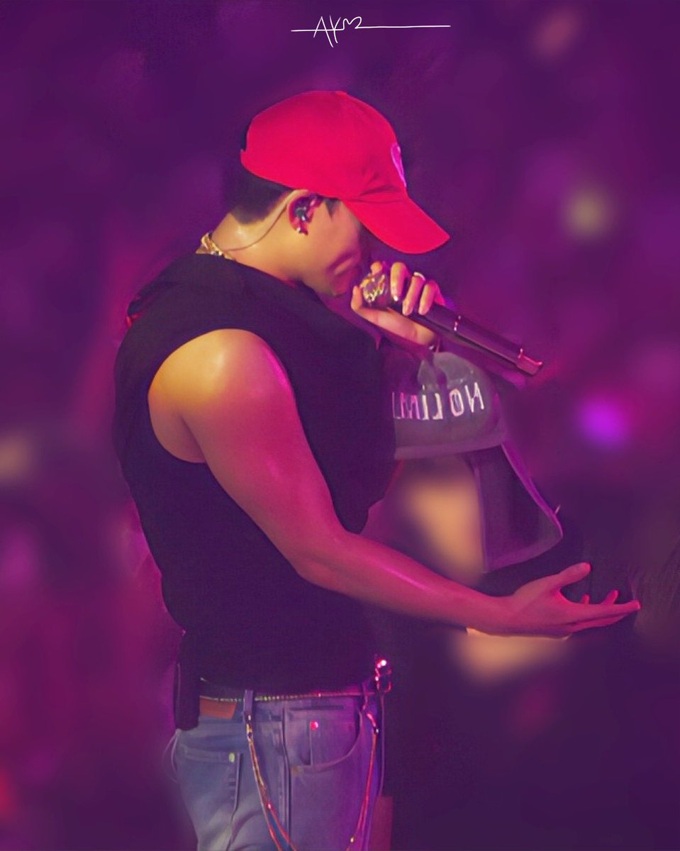 hudibee_'s tweet photo. Let me bless your tl with Jooheon's perfection and HIS ARM 🔥

#MONSTAX  #몬스타엑스 #주헌 #JOOHEON #JOOHONEY https://t.co/LugqVuOUvZ