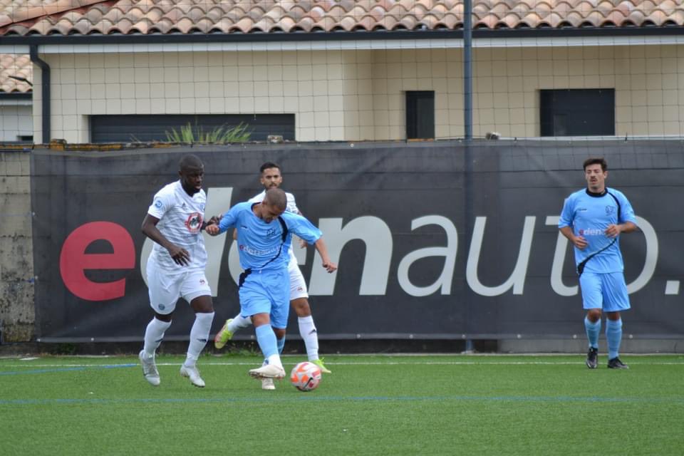 Championnat ⚽️ #National3 @LigueFootballNA FCPE2M vs Libourne 2-2 @FFF #fcpe2m #footpassion Forza Les Portes 🎀 ⚽️🖤💙