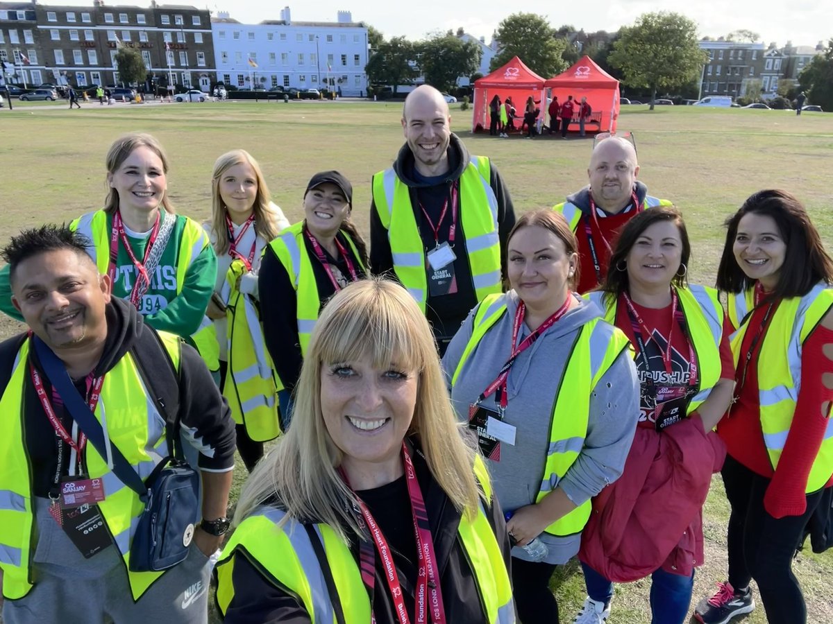 DrTraceyLeghorn's tweet photo. Proud to join SUEZ UK volunteer’s today on our mission to collect #LondonMarathon runner’s discarded clothing for sorting, cleaning and selling through the @TheBHF network of stores. The proceeds will fund groundbreaking research into regenerative ♥️ medicine! #TeamBHF #GoSanjay https://t.co/c8Ku7PncIk
