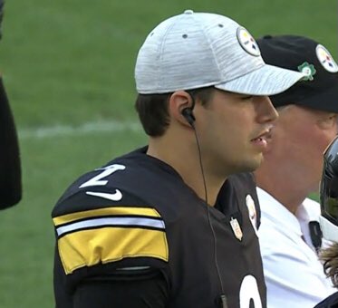 Fake_KDKA's tweet photo. “Mason, Mason…” chants Mason Rudolph to self on sidelines. More in sports. https://t.co/Sw096YbrHa
