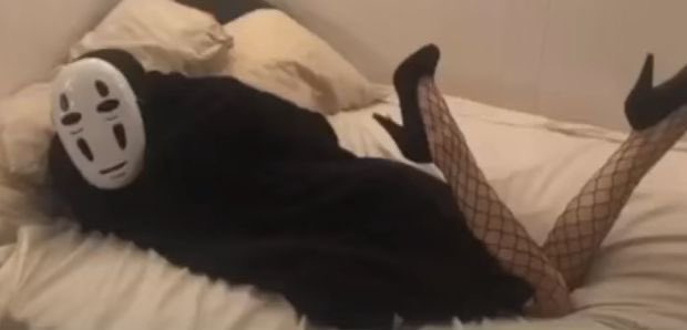 || Lucy waiting for David .