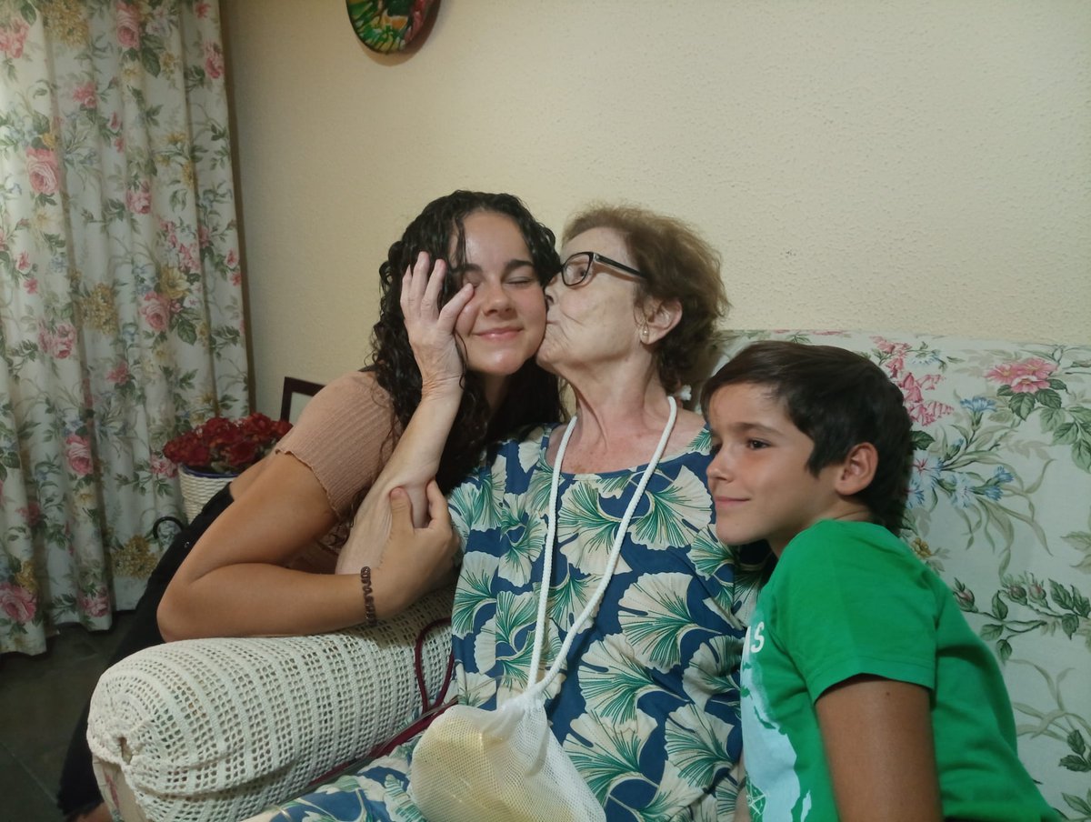 Sigue luchando por mi desde arriba tita🕊️❤️